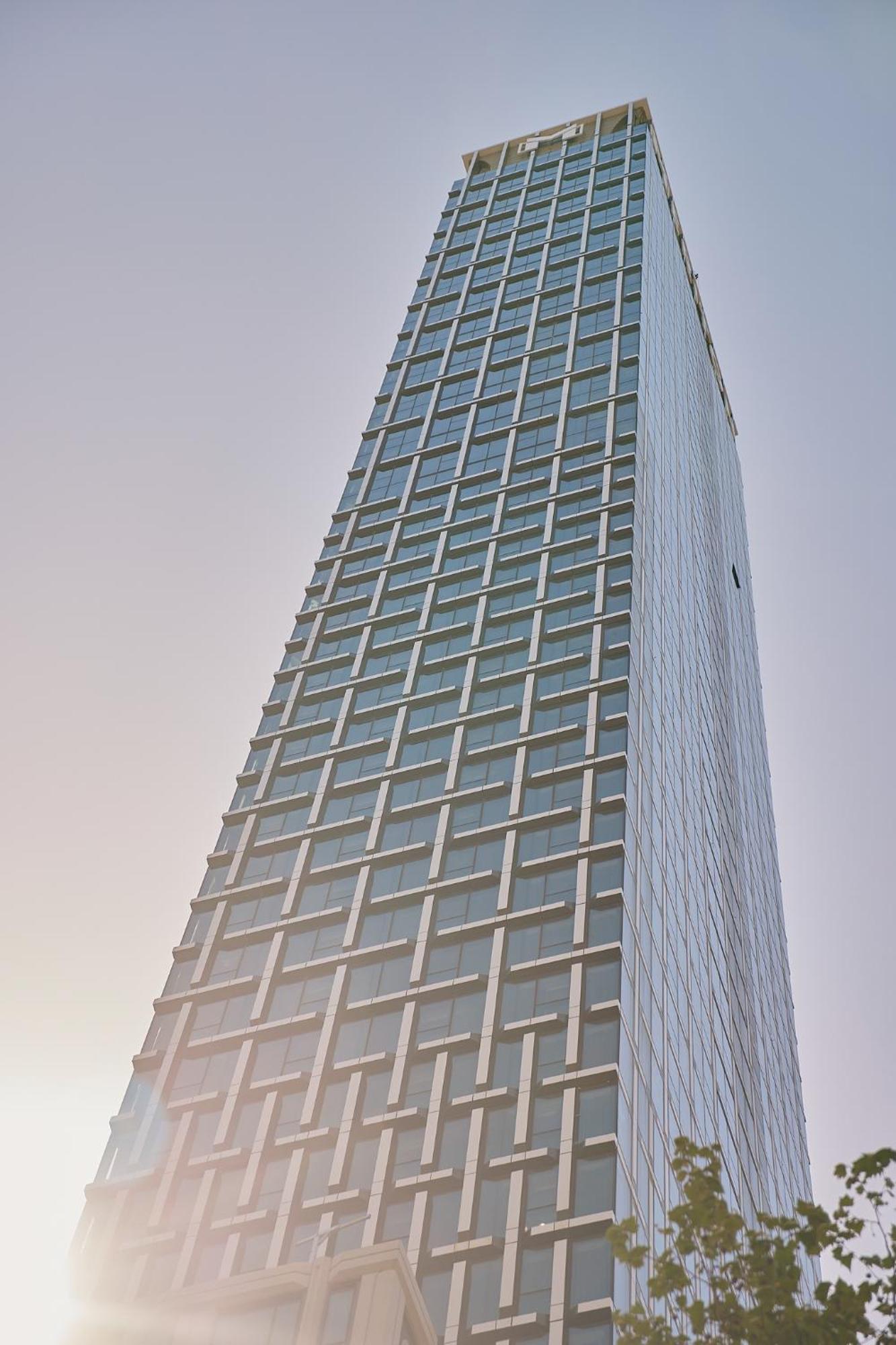 Meriton Suites Мельбурн Екстер'єр фото The building's facade